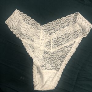 Tanga de encaje
